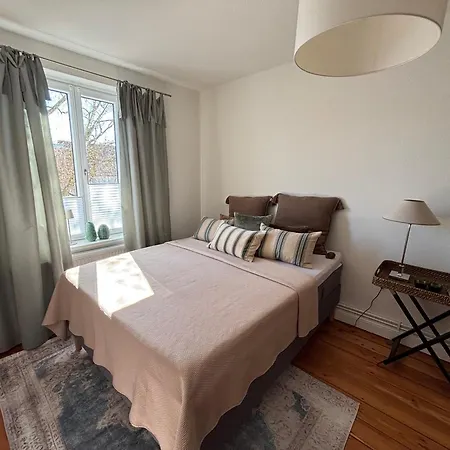 Lägenhet Sanierte 2 Zi Altbau-whg Nahe Wakenitz Lübeck
