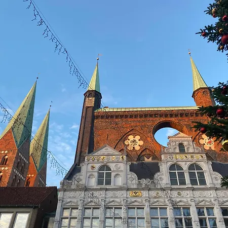 Sanierte 2 Zi Altbau-whg Nahe Wakenitz Lübeck